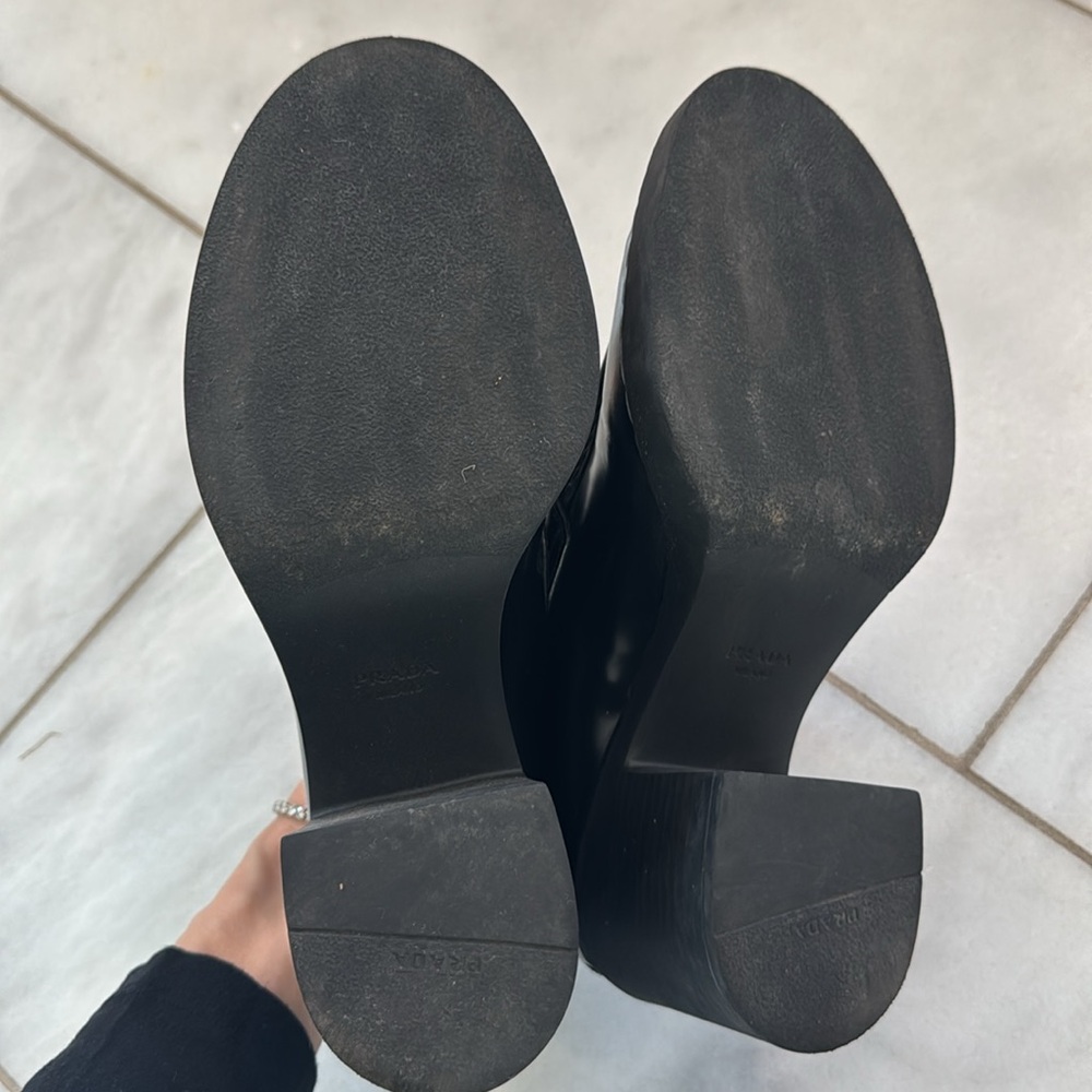Prada Black Leather Loafers-Authentic - Picture 7 of 7